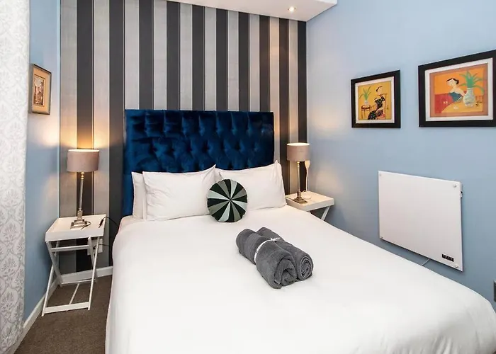 Stylish Flat In Flamboyant Area- No Loadshedding Canterbury